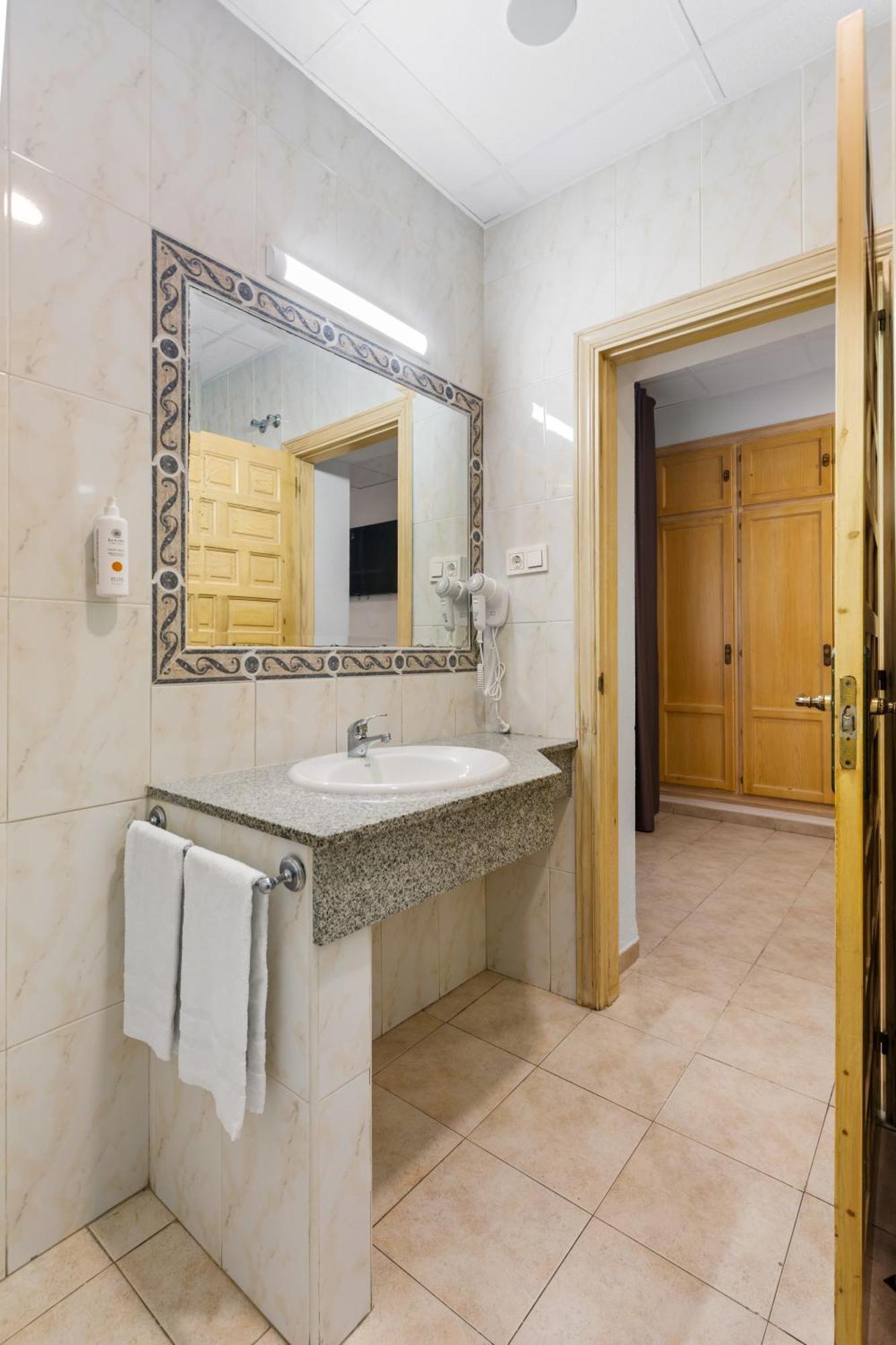 Vas Malaga Ciudad Málaga Exterior foto